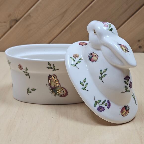 Grace's Teaware Spring Flower Bunny Figurine Fine Porcelain Sugar Bowl w Top - Picture 5 of 9